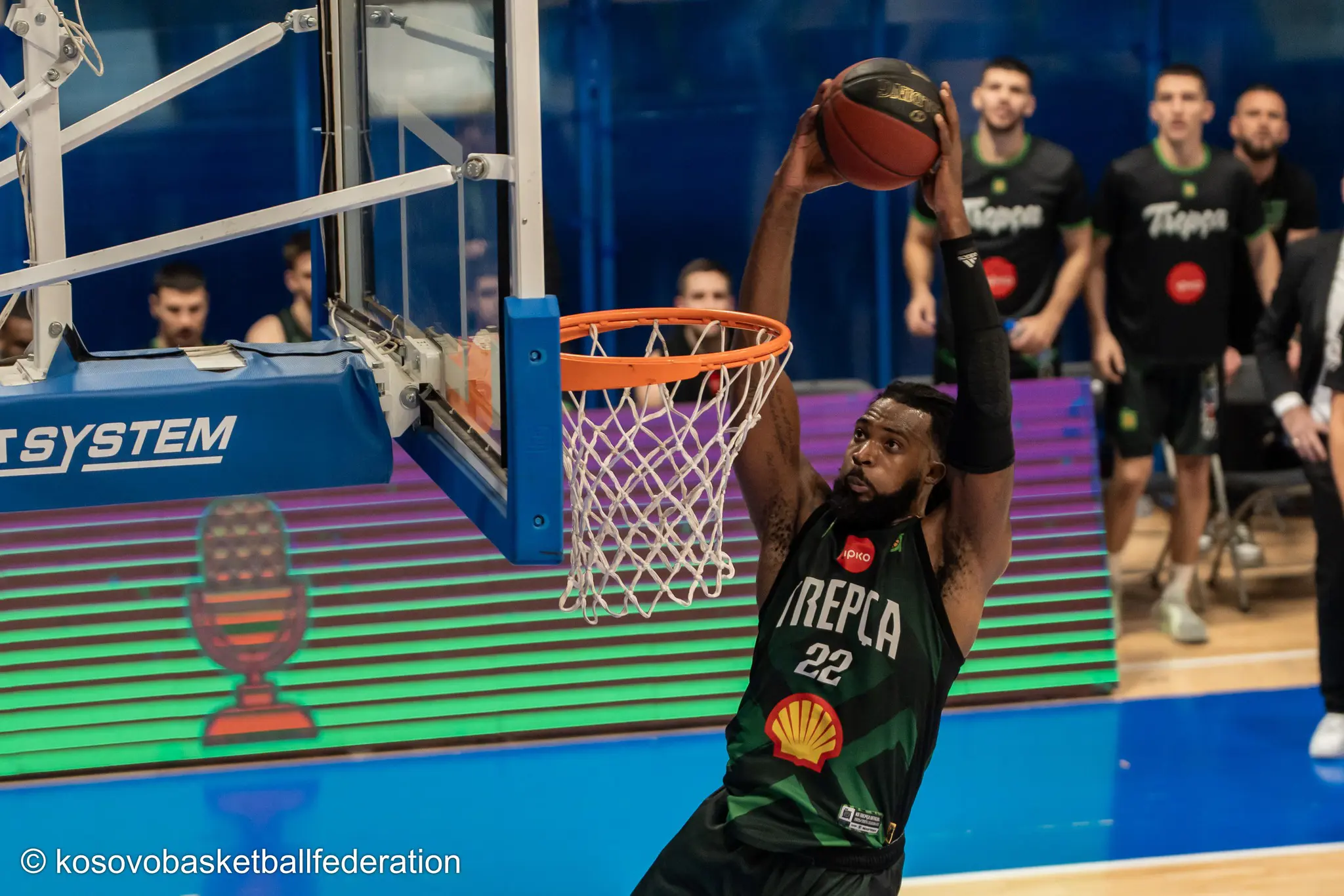 Albumi i ndeshjes Sigal Prishtina - Trepça