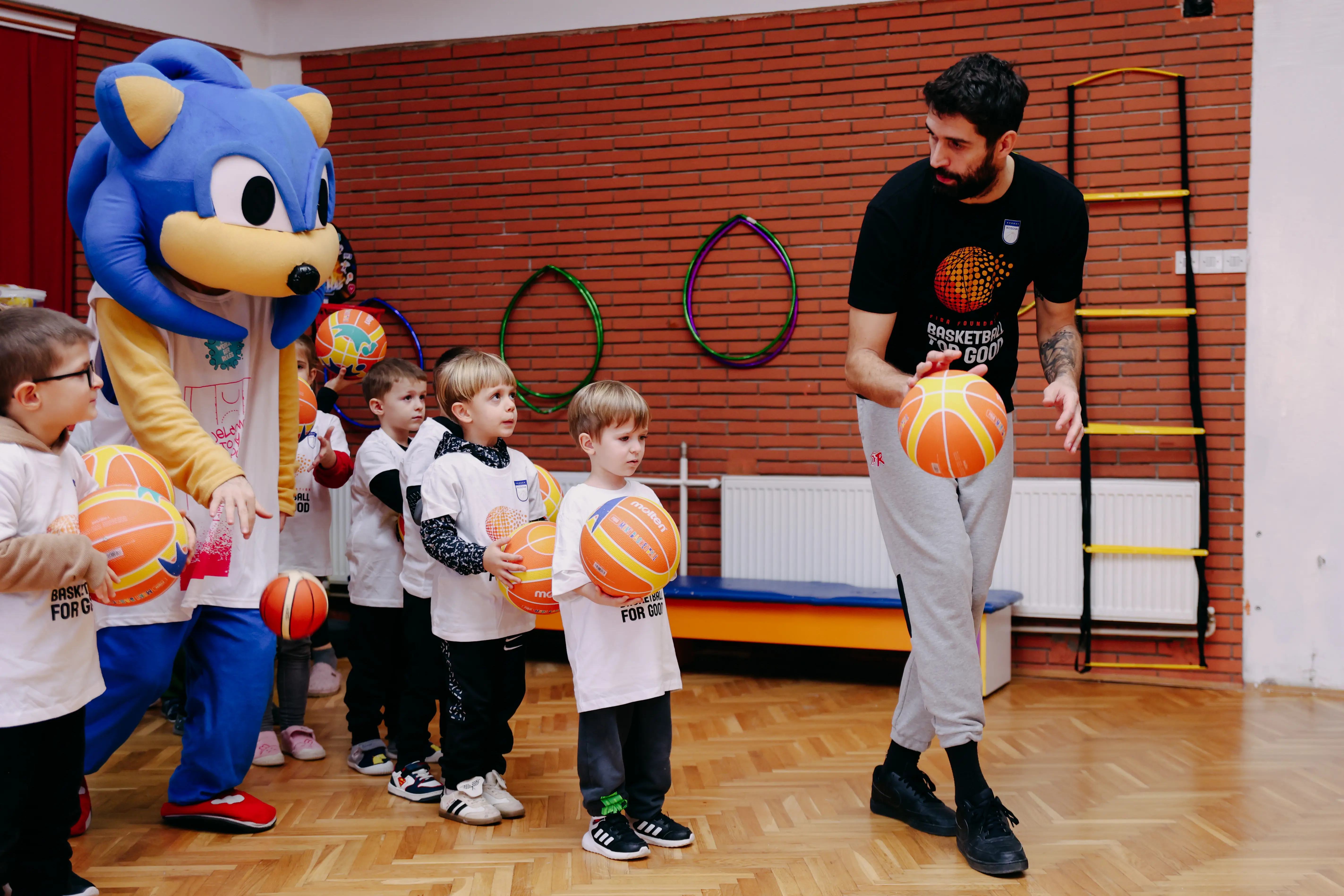 FBK zhvillon aktivitetin e dytë “Hoops & Words” në Pejë