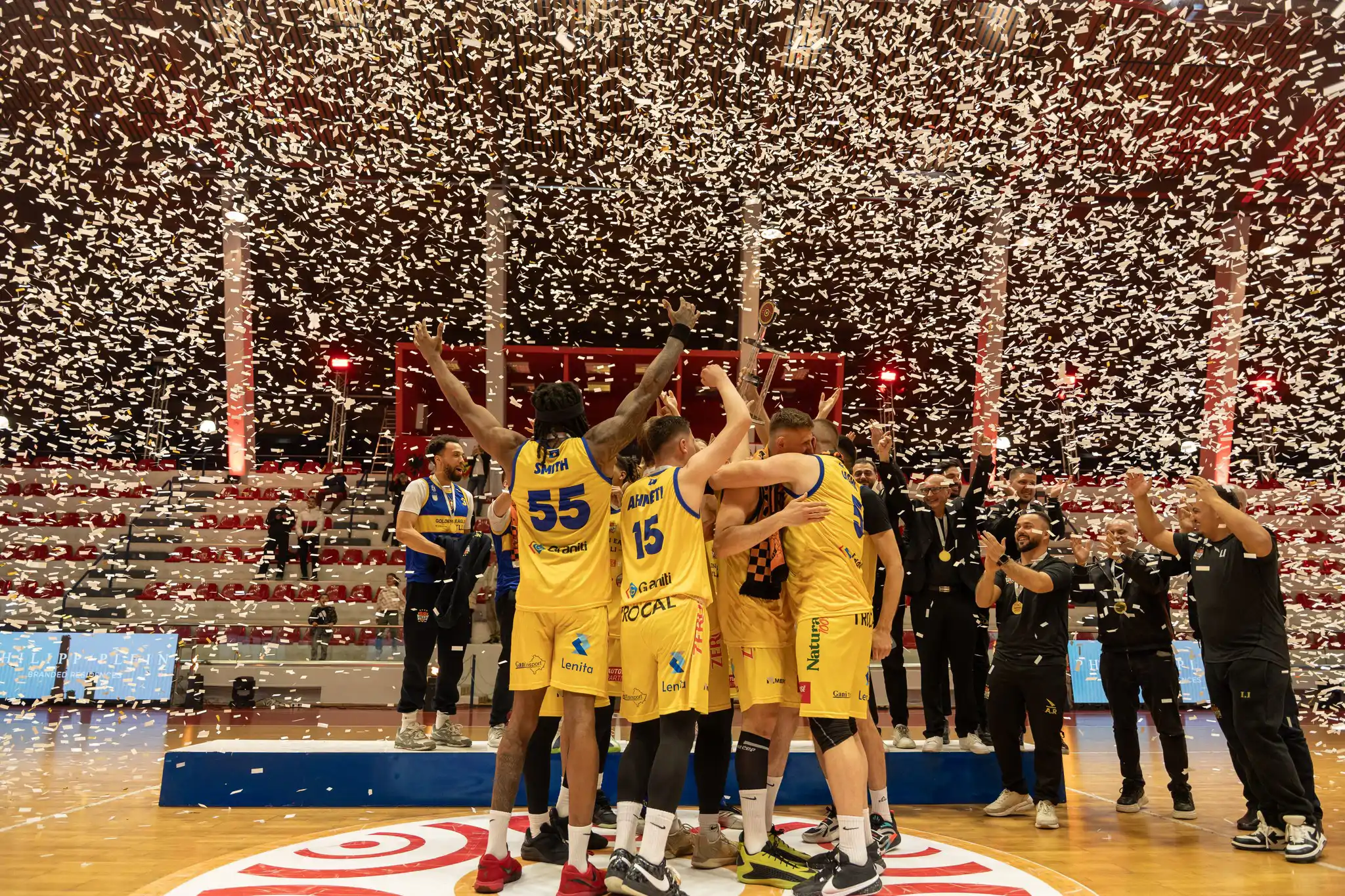 Festa e Yllit dhe ceremonia mbyllëse e Ligës Unike