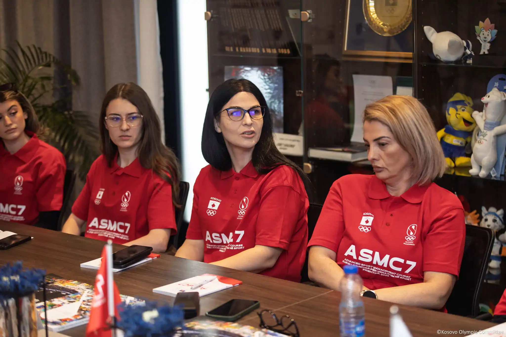 Fillon edicioni i shtatë i Kursit të ASMC, ku po marrin pjesë Vlora Braha dhe Sumeja Osmani