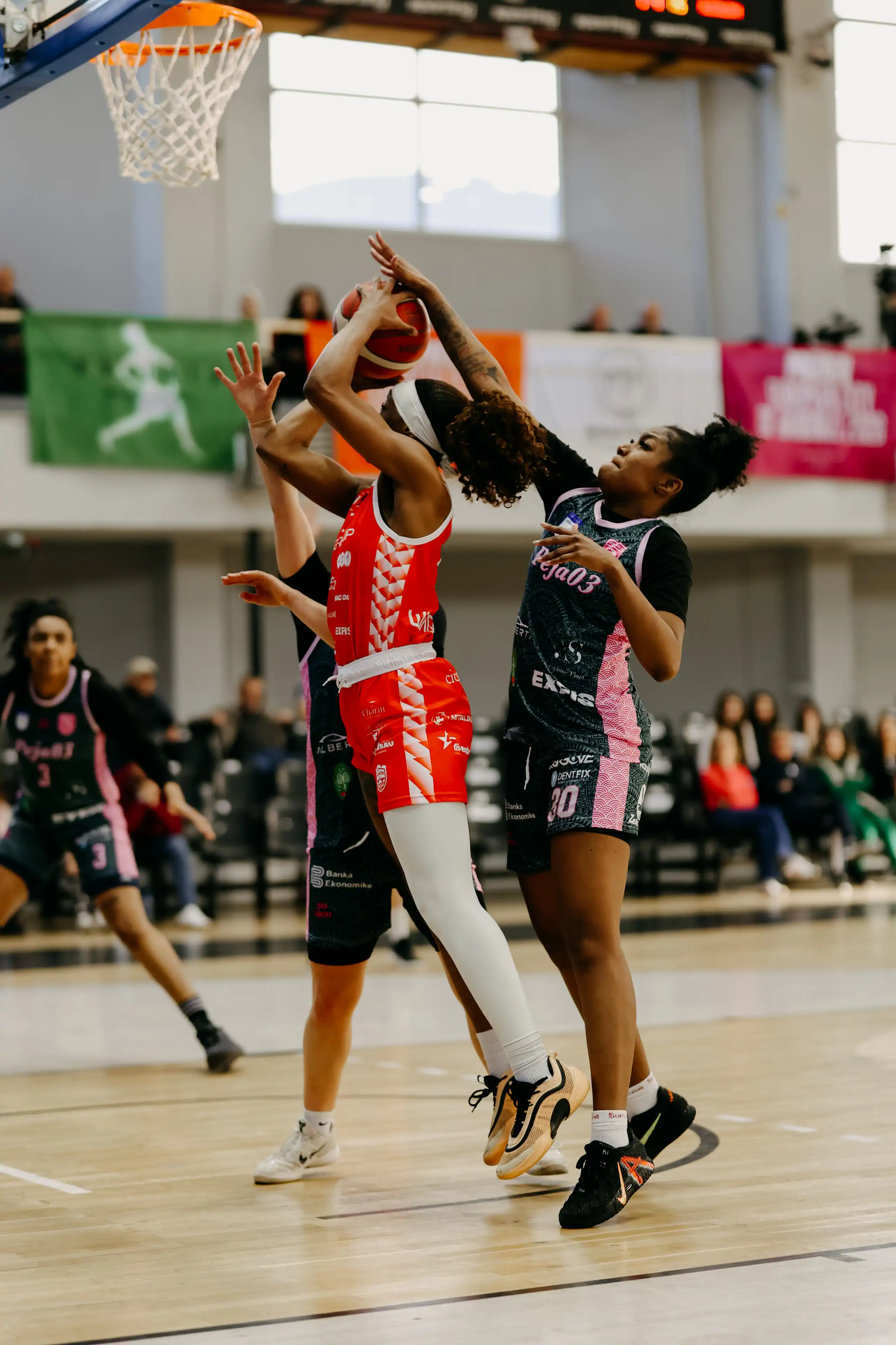 Sfidat e katërt finale 